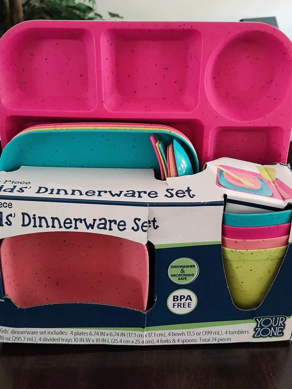 Kids' 24-Piece Dinnerware Set in Bright Pink & Teal